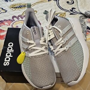 Adidas Questar Flow Shoes